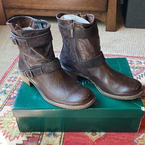 Women’s Paul Green Brown Booties - 8